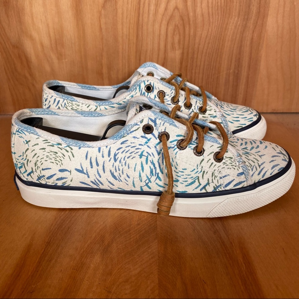 Sperry Ladies Seacoast Fish Circle Slip On Sneakers TSS0973